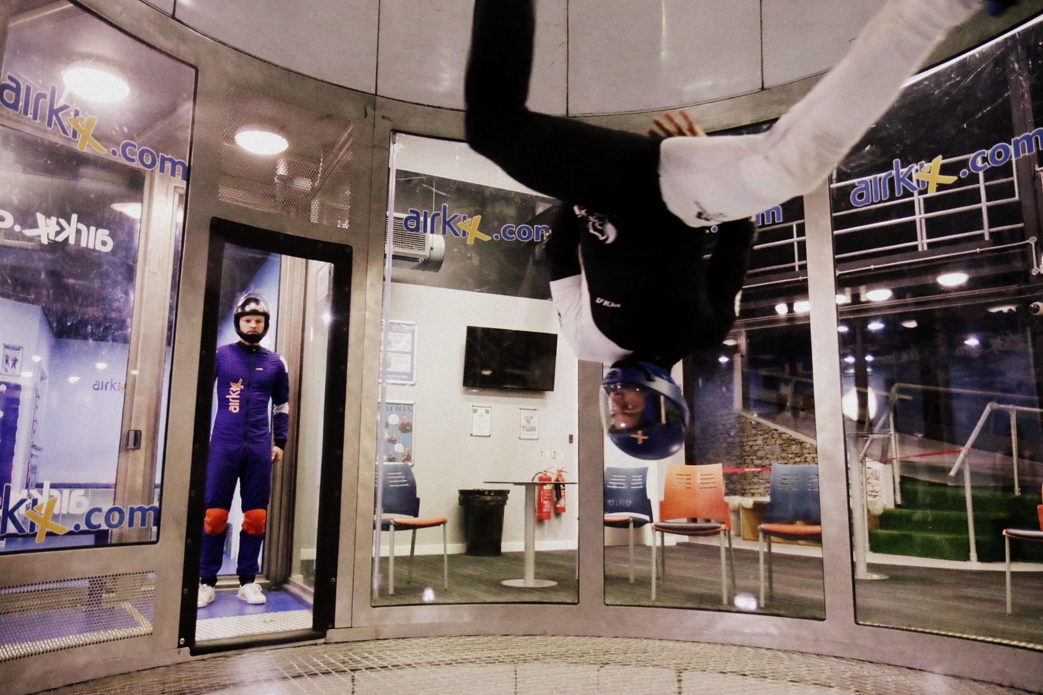Polo Barberis vol dans tunnel de chute libre indoor